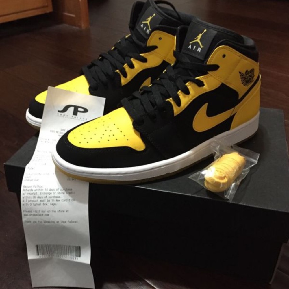 Jordan 1s new love (size 10)